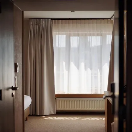 Hotel Sirius Huy